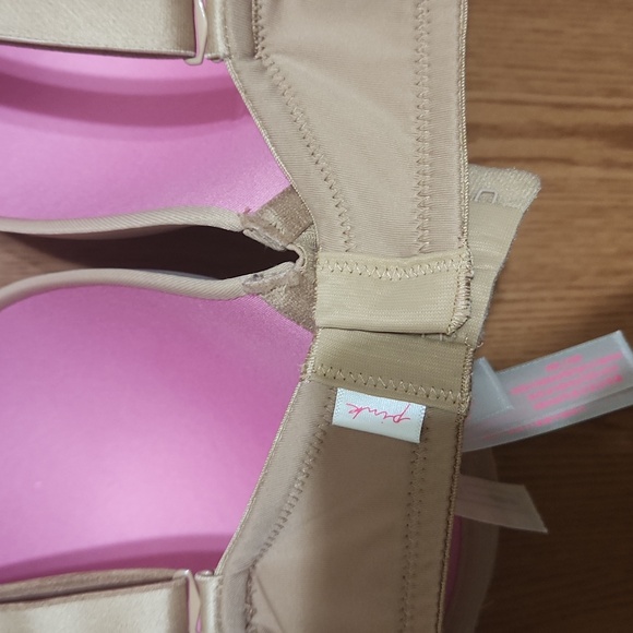Pink Bra - Picture 2 of 6